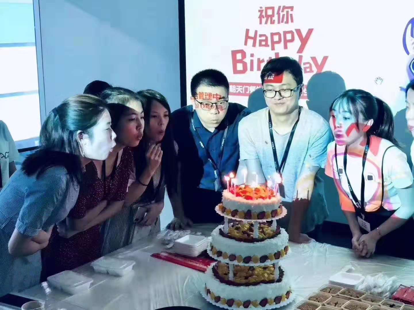 九月生日會(huì)遇上中秋宴，雙倍關(guān)懷雙倍幸福！