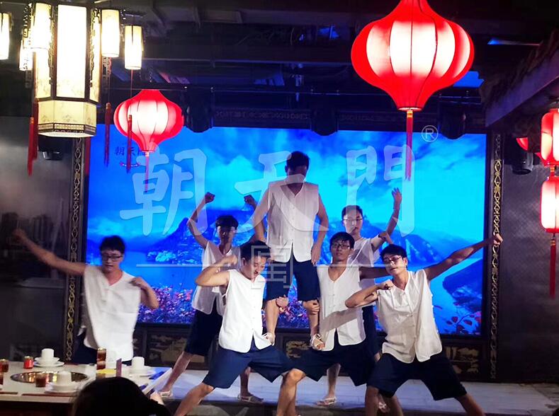 正宗特色火鍋加盟費多少，不妨來算一下