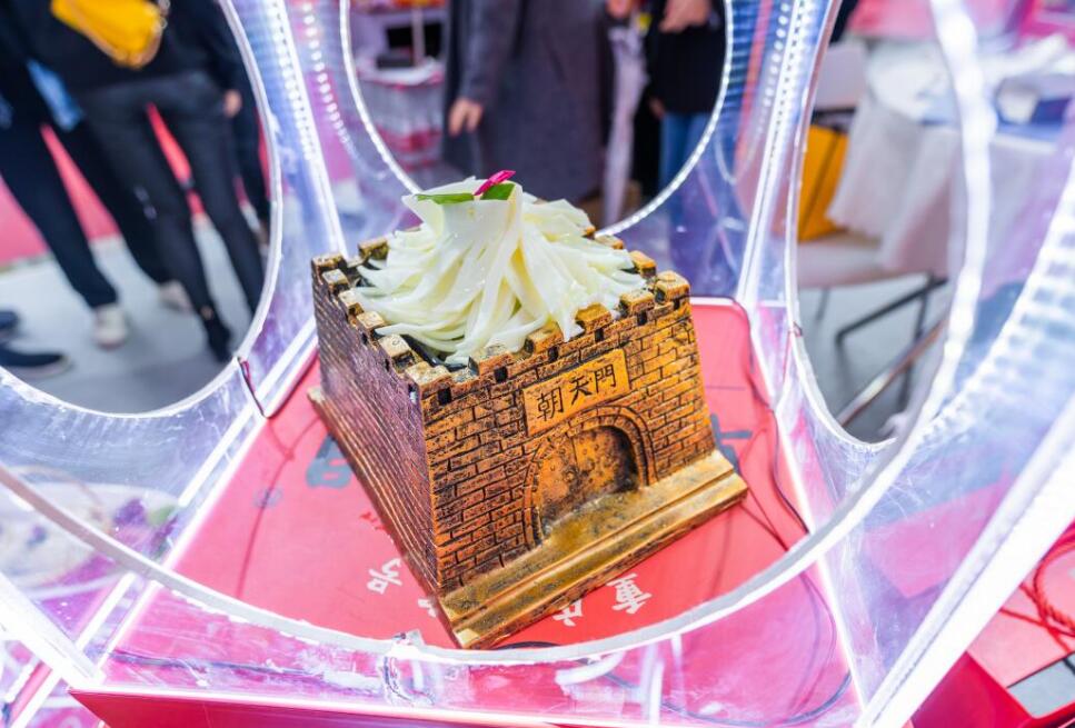 張家界開(kāi)火鍋加盟店，選擇什么品牌更賺錢(qián)？