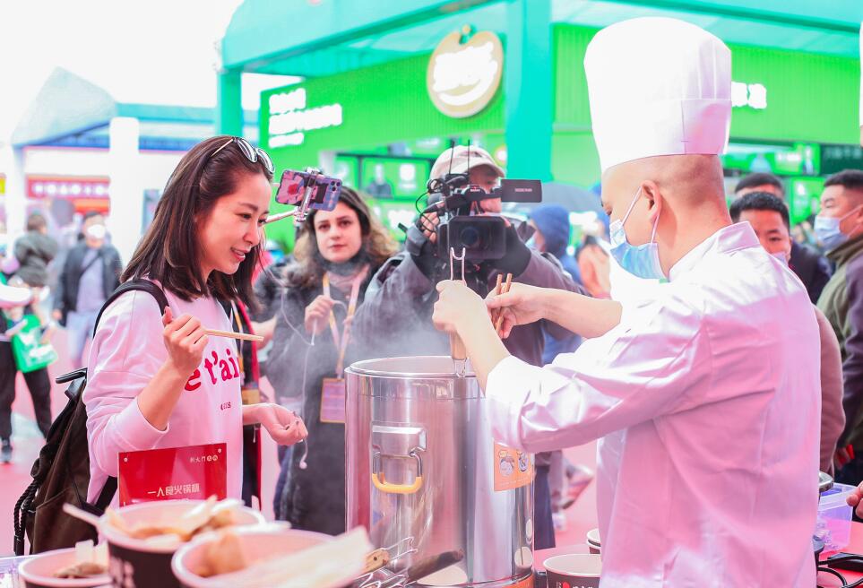 冬天的火鍋市場有多好？看完后悔沒早開店！