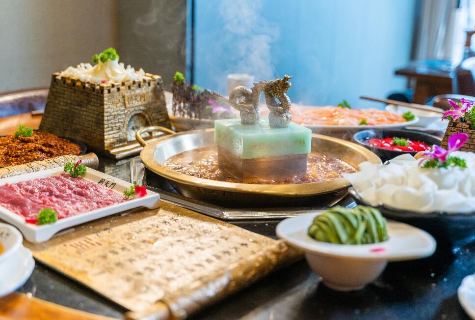 為什么越來(lái)越多的火鍋店開(kāi)始采用明檔廚房？