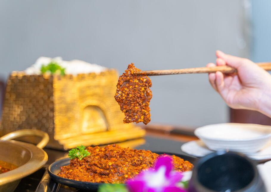 枝江開(kāi)火鍋加盟店，老板必須懂這些鎖客技巧！