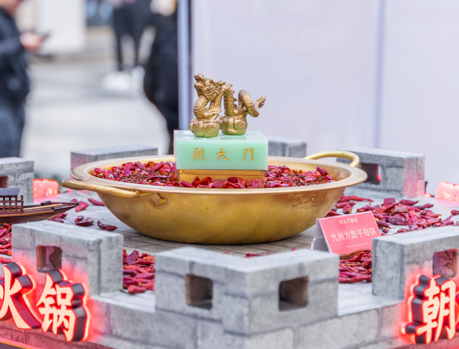 重慶哪里的火鍋好吃？這家本地人吃了86年！