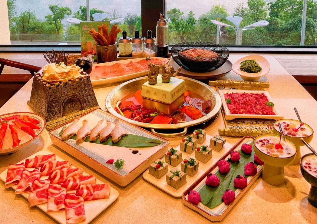 火鍋是重慶的特色，它靠什么火遍大江南北？