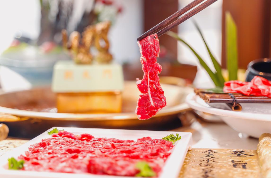 開火鍋店，學(xué)會(huì)這2個(gè)創(chuàng)新思路，不愁沒新客！