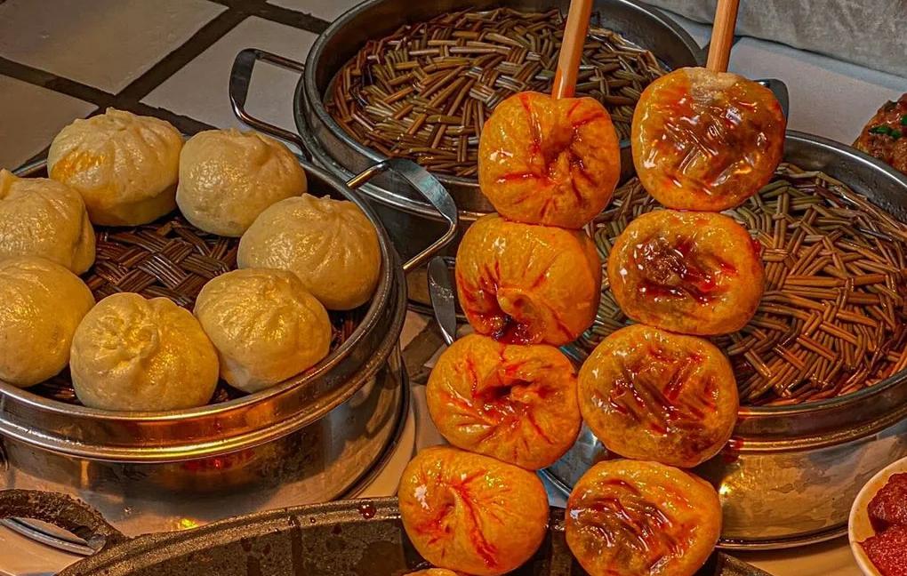 另類網(wǎng)紅吃法，火鍋包子的制作方法！