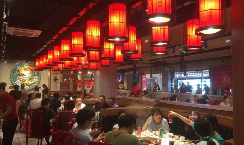 火鍋店燈光設(shè)計，打造氛圍感，提升進(jìn)店率，老板必看！