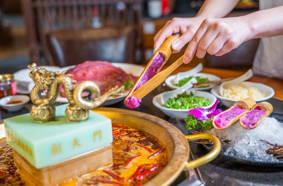 火鍋加盟意義是什么？加盟好還是自營好？