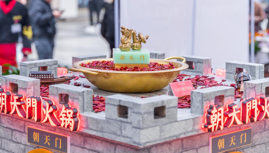 火鍋OR麻辣燙，哪樣更受歡迎？