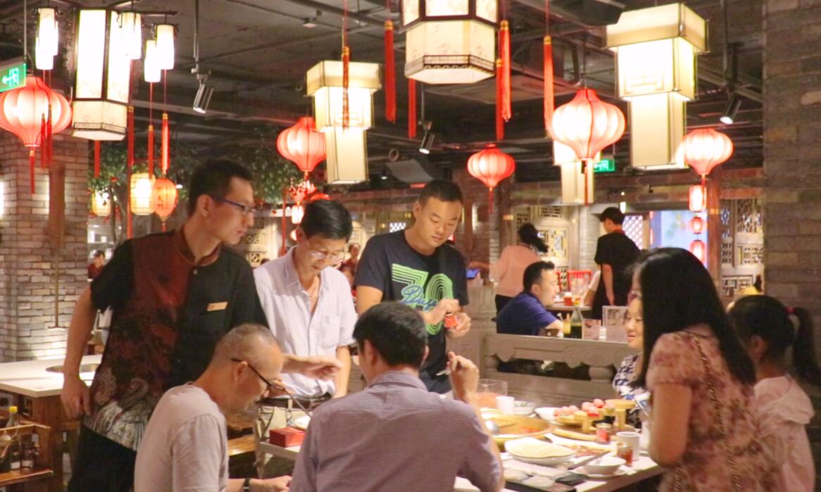 為什么社區(qū)咖啡館，在餐飲火鍋界快速崛起？