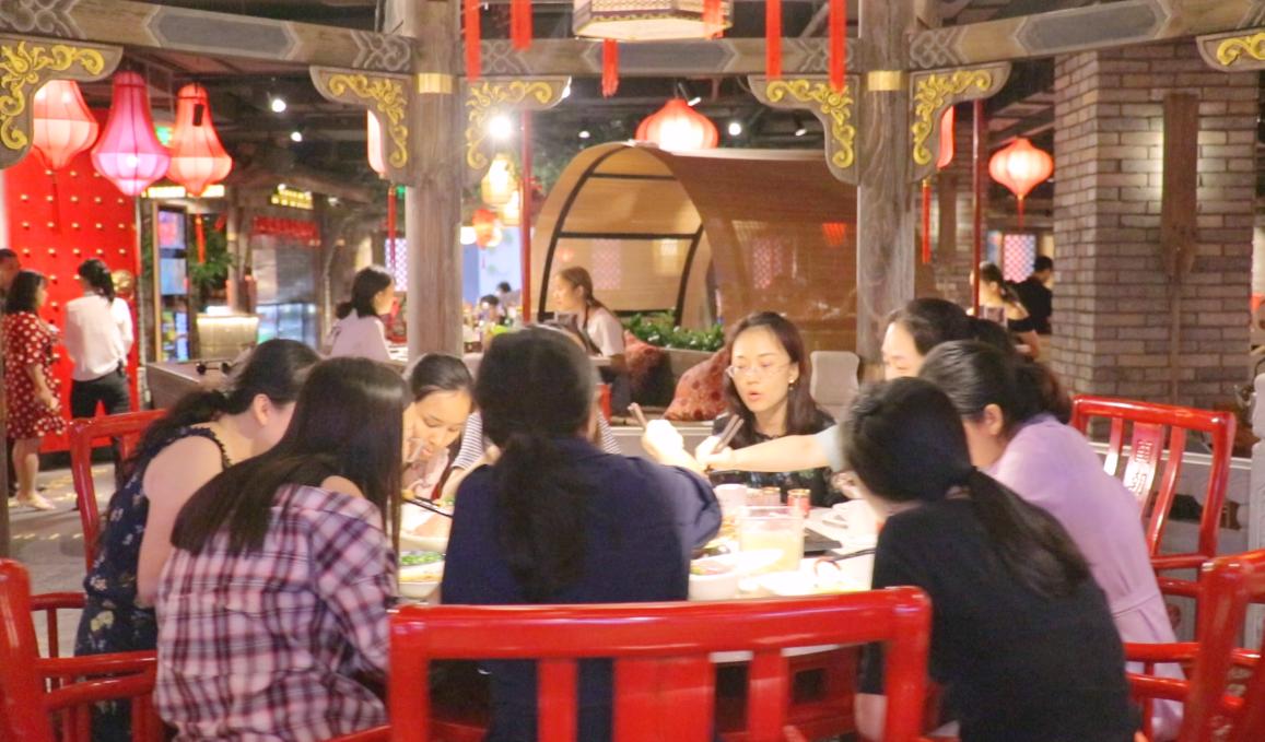 在米蘭，怎么開一家特色重慶火鍋店？