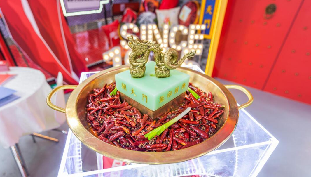 火鍋店鍋底創(chuàng)新浪潮來(lái)臨，一鍋湯撬動(dòng)火鍋百億市場(chǎng)！